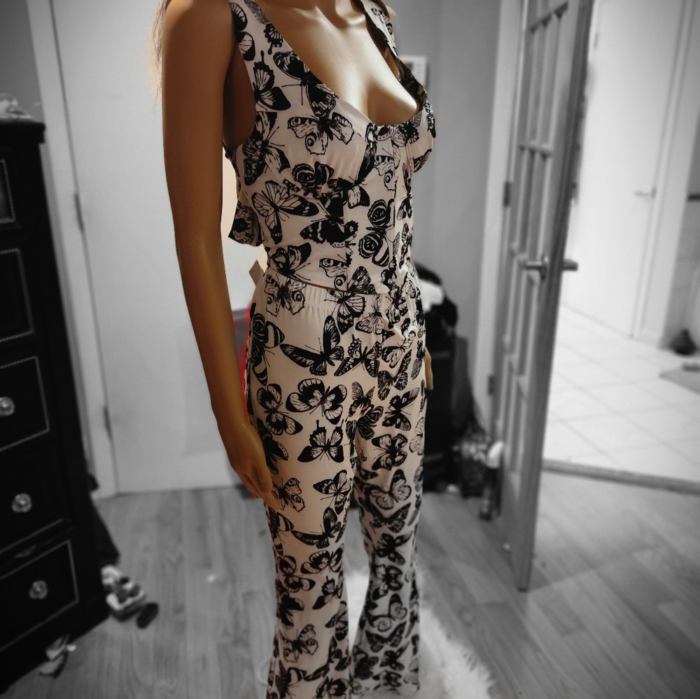 Two piece set